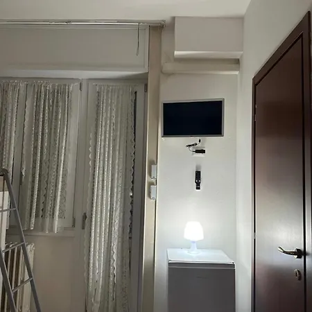 Penzion Gigli, Con Cucina In Comune E Terrazza Milán