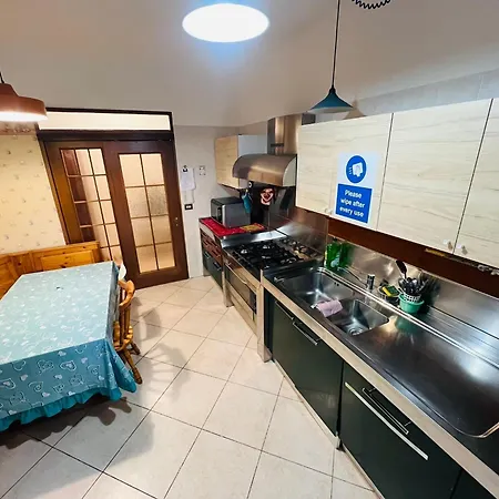 Gigli, Con Cucina In Comune E Terrazza *