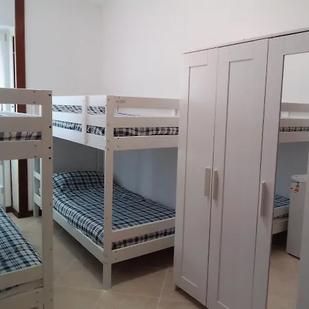 Gigli, Con Cucina In Comune E Terrazza * Milão
