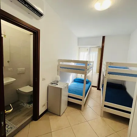 Gigli, Con Cucina In Comune E Terrazza Milão