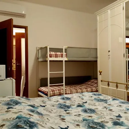 Gigli, Con Cucina In Comune E Terrazza * Milão