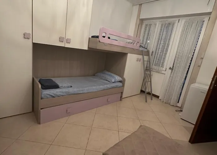 Gigli, Con Cucina In Comune E Terrazza Milão