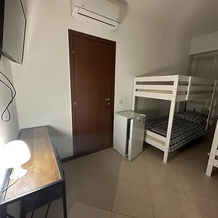 Gigli, Con Cucina In Comune E Terrazza Guest house *