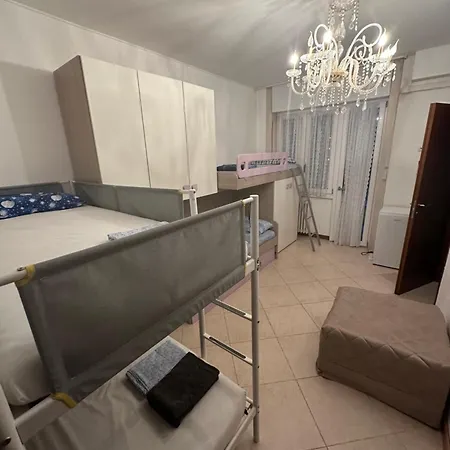 Konukevi Gigli, Con Cucina In Comune E Terrazza