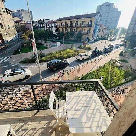 Gigli, Con Cucina In Comune E Terrazza Milan