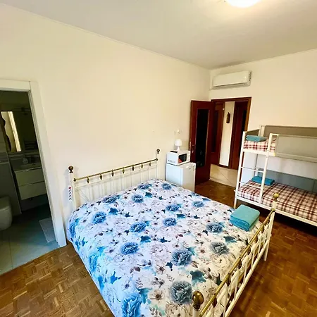 Gigli, Con Cucina In Comune E Terrazza Guest house *