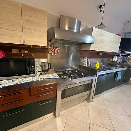 Gigli, Con Cucina In Comune E Terrazza Гостевой дом